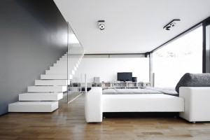 modest-minimal-living-room-design-in-the-black-on-white-house